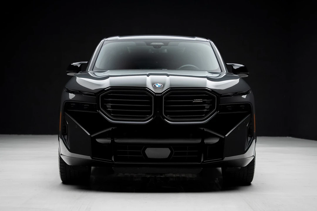 2023 BMW XM - Image 7 of 12