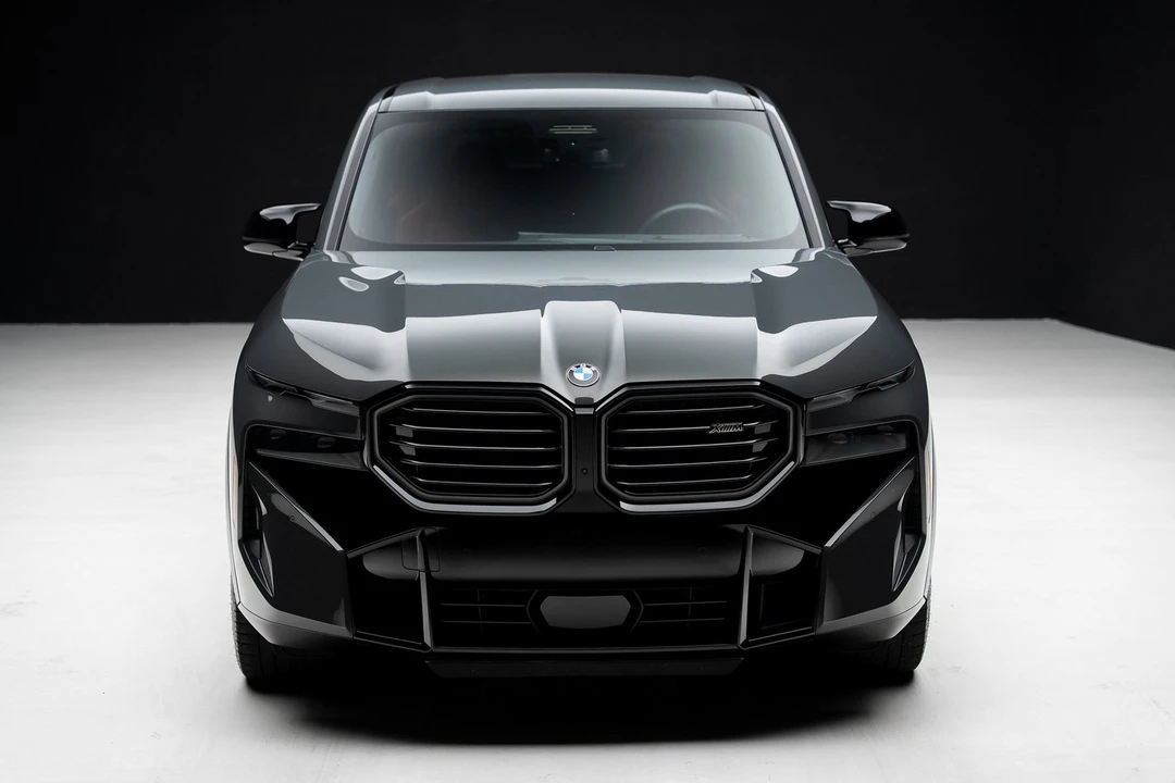 2023 BMW XM - Image 5 of 12