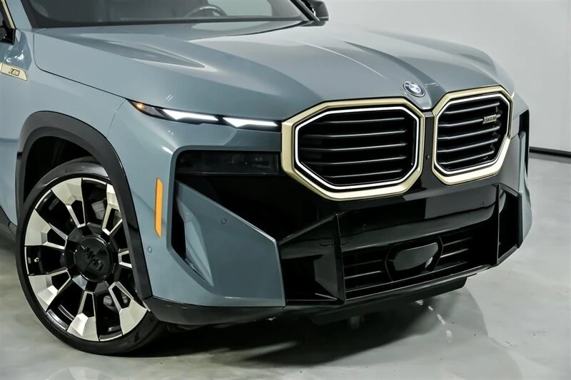 2023 BMW XM - Image 3 of 21