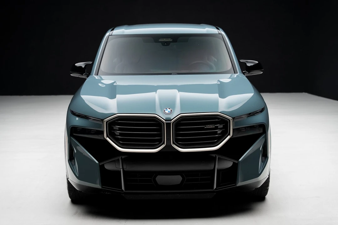 2023 BMW XM - Image 4 of 21