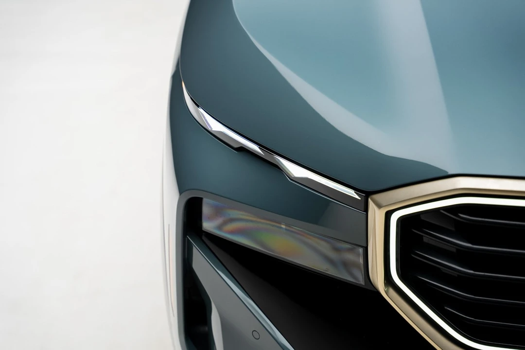 2023 BMW XM - Image 9 of 21