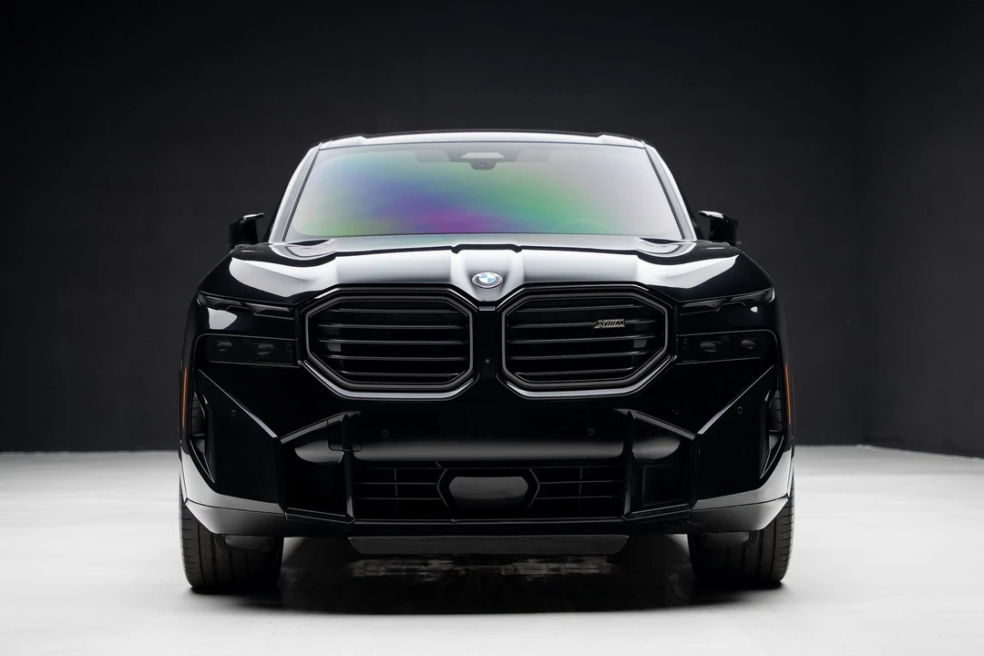 2023 BMW XM - Image 8 of 21