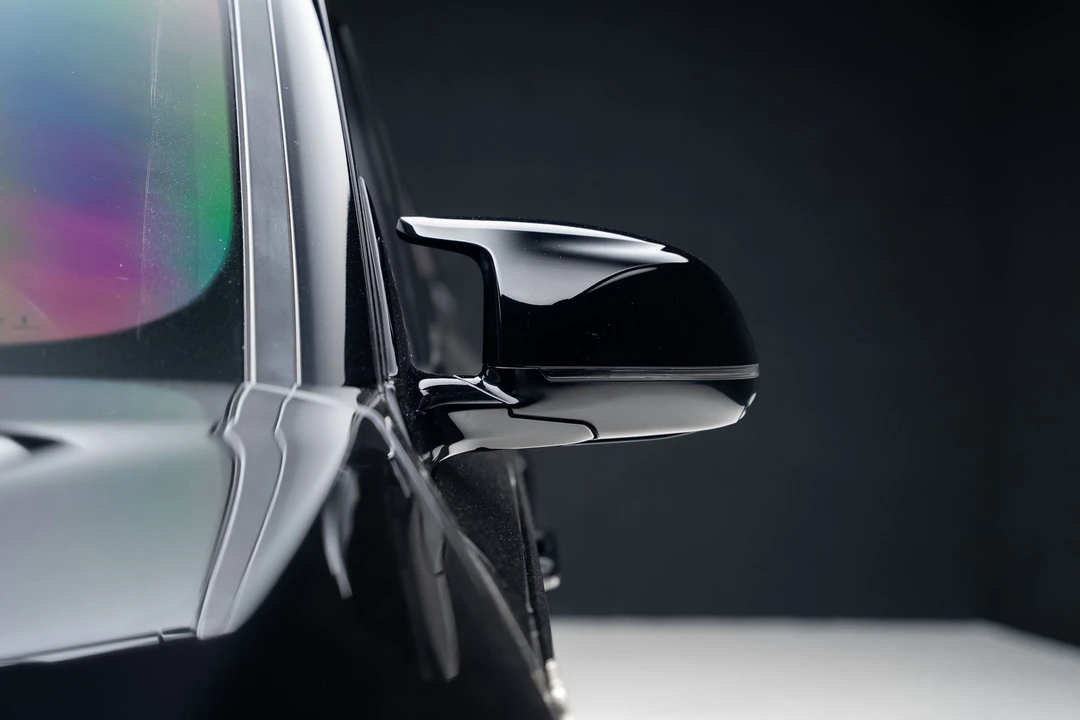 2023 BMW XM - Image 16 of 21