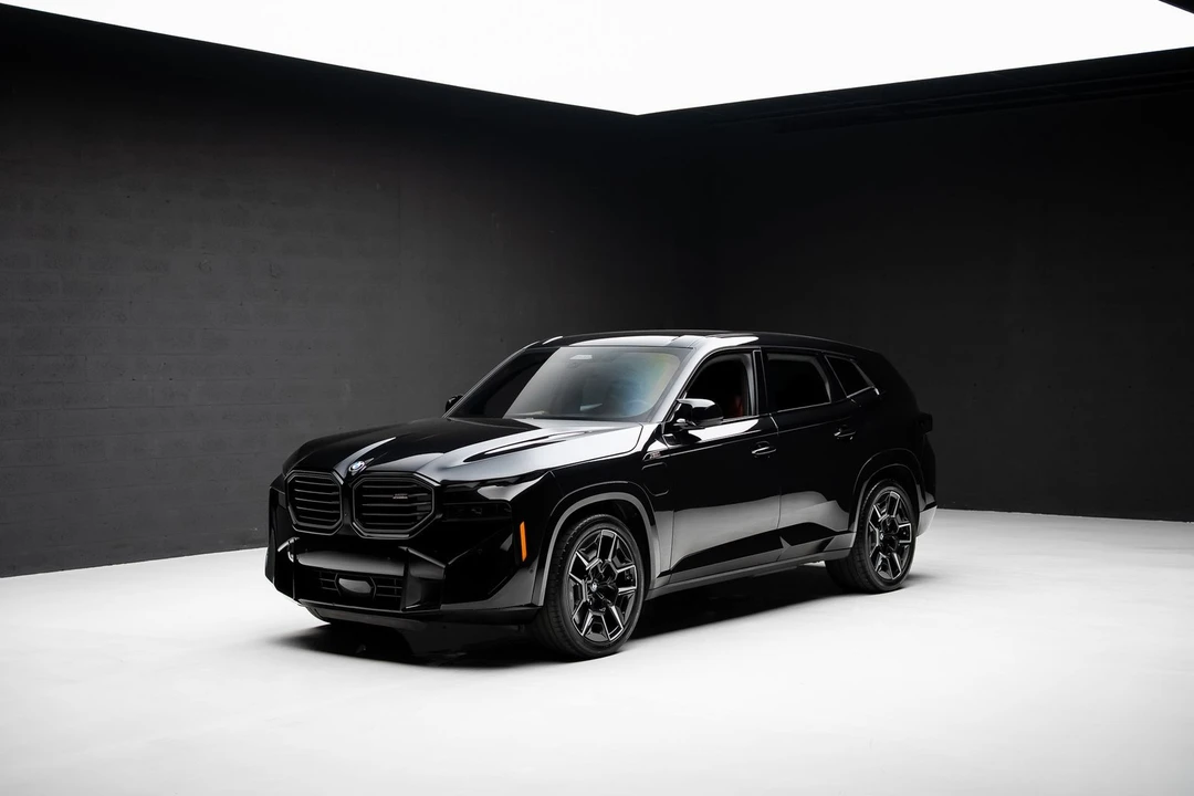 2023 BMW XM - Image 4 of 21
