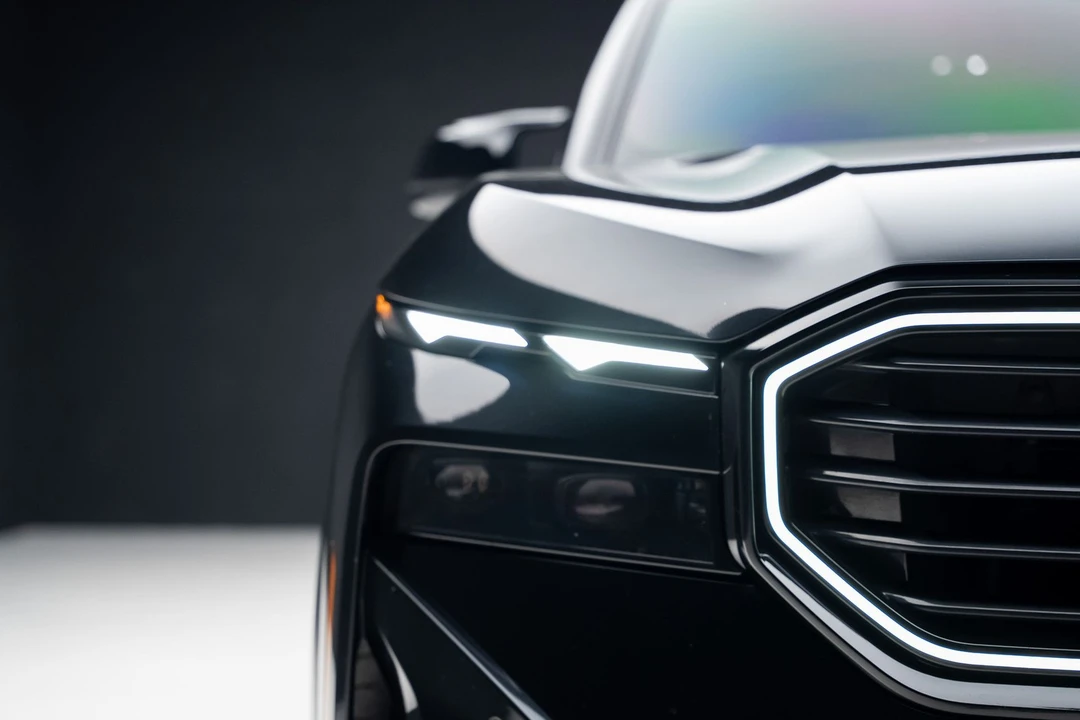 2023 BMW XM - Image 9 of 21