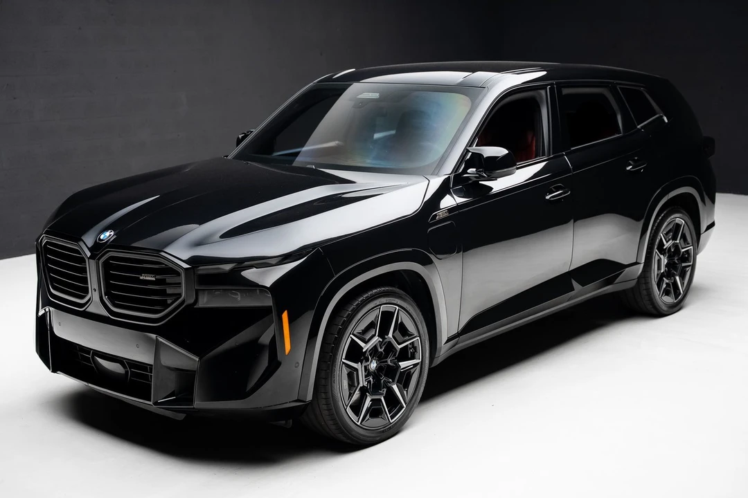 2023 BMW XM - Image 5 of 21