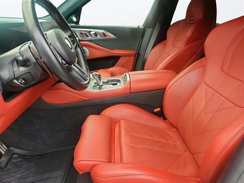 2023 BMW XM - Image 10 of 29