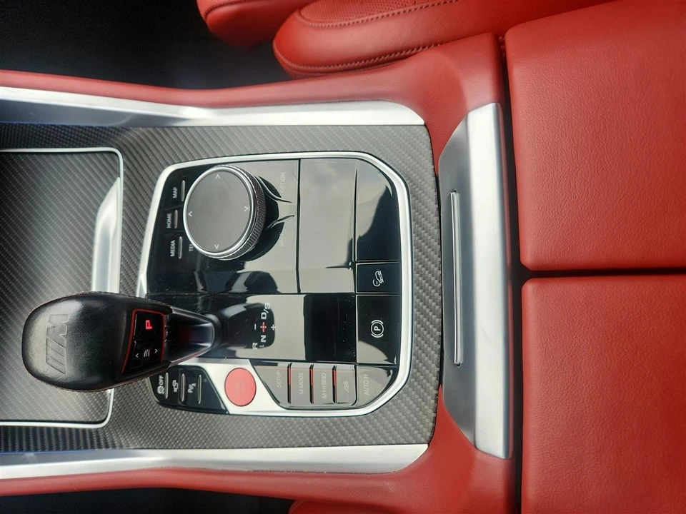 2023 BMW XM - Image 13 of 29