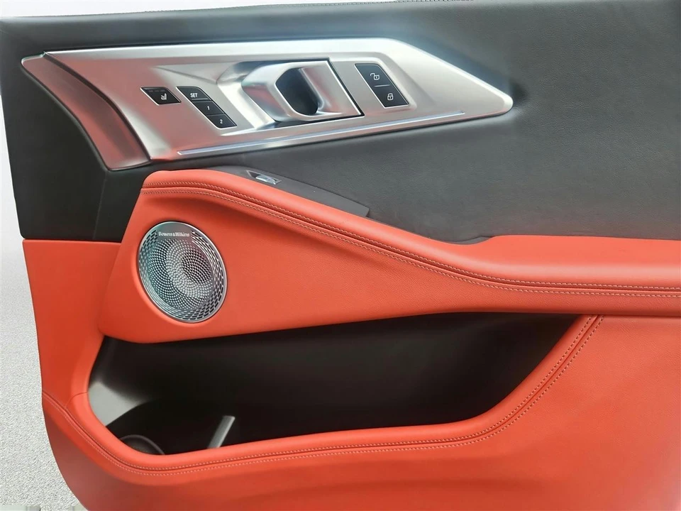 2023 BMW XM - Image 22 of 29