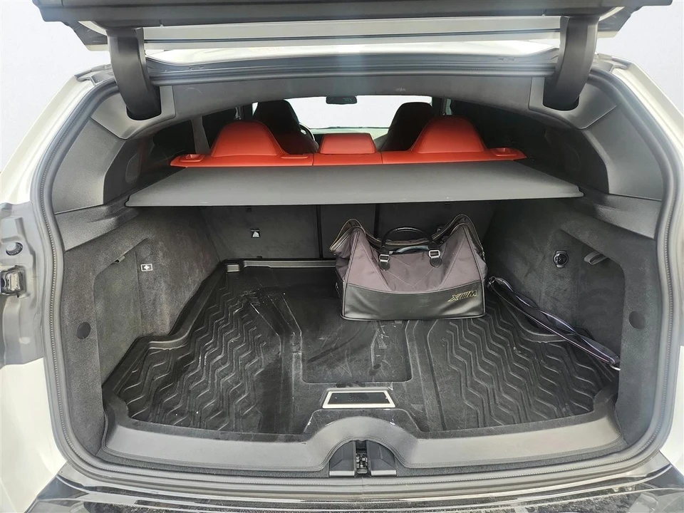 2023 BMW XM - Image 24 of 29