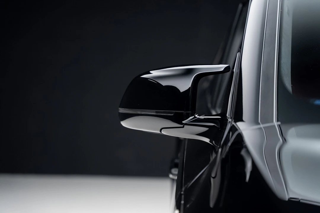 2023 BMW XM - Image 14 of 21