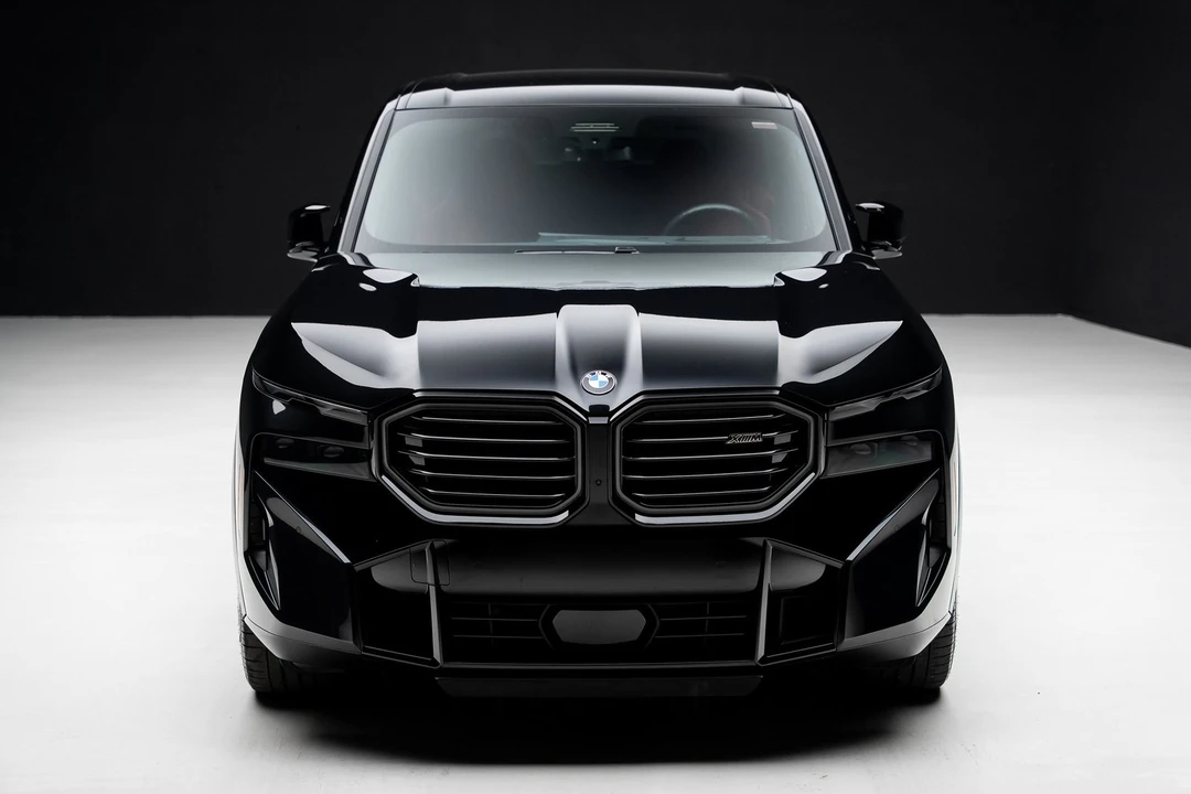 2023 BMW XM - Image 5 of 12