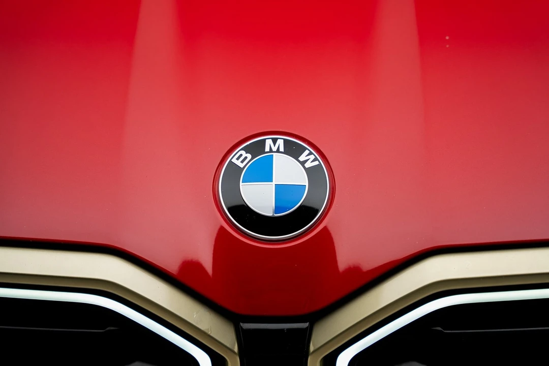 2023 BMW XM - Image 12 of 12