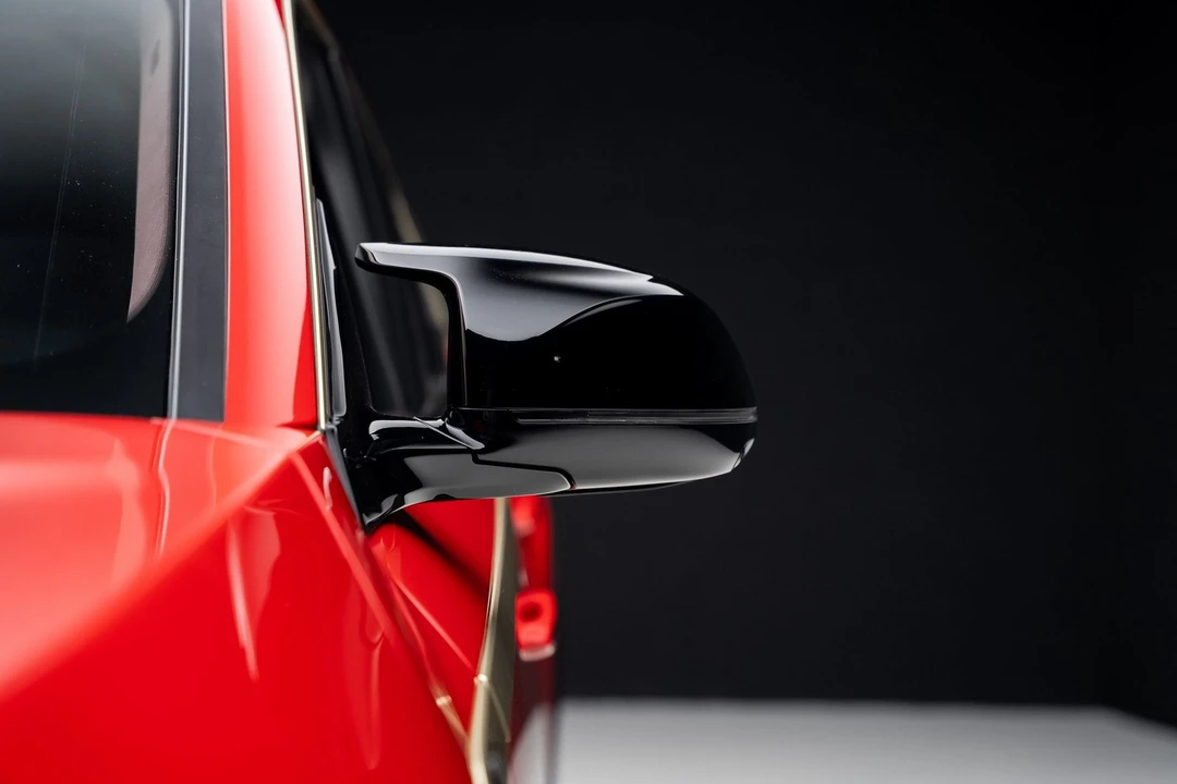 2023 BMW XM - Image 15 of 21