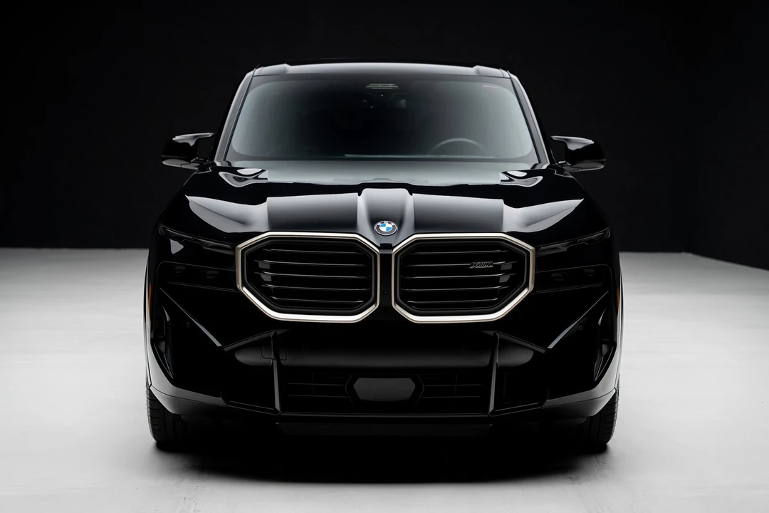 2023 BMW XM - Image 6 of 21
