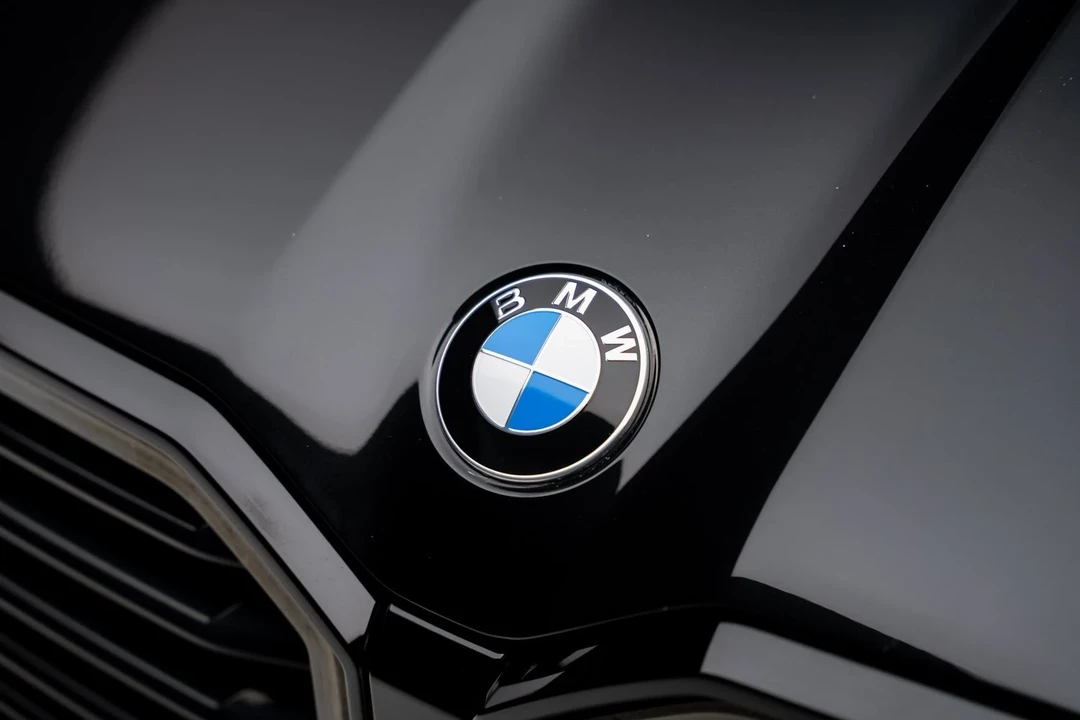 2023 BMW XM - Image 12 of 12