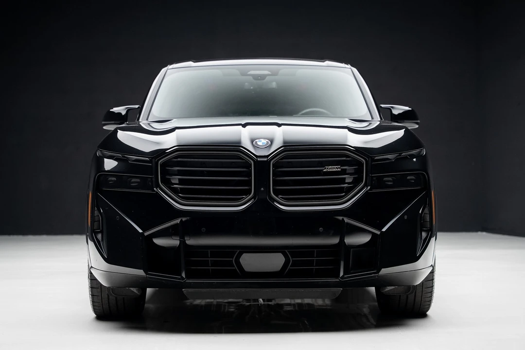 2023 BMW XM - Image 7 of 21