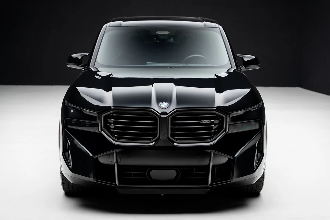 2023 BMW XM - Image 5 of 12