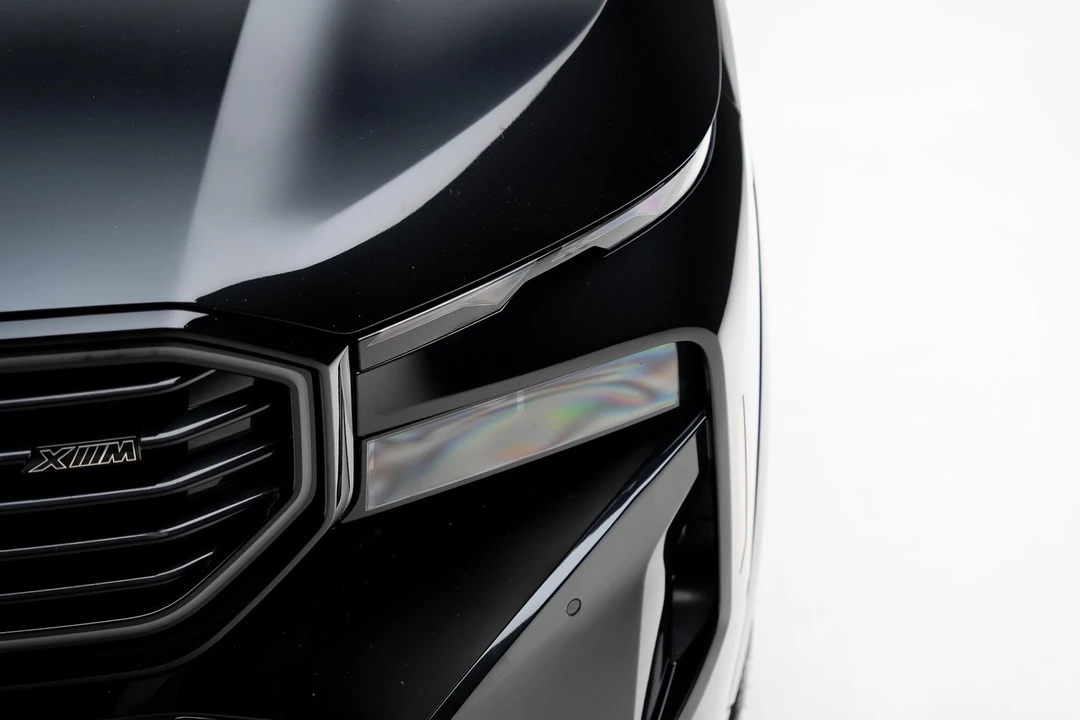 2023 BMW XM - Image 10 of 12