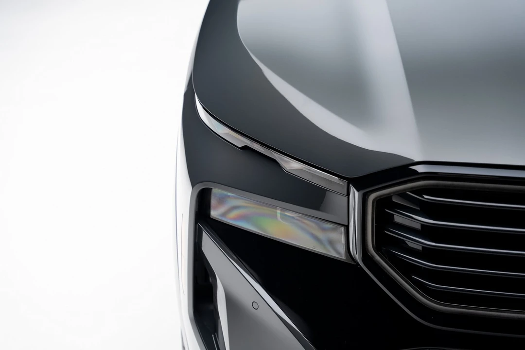 2023 BMW XM - Image 11 of 21