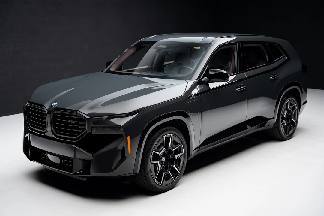2023 BMW XM - Image 4 of 21