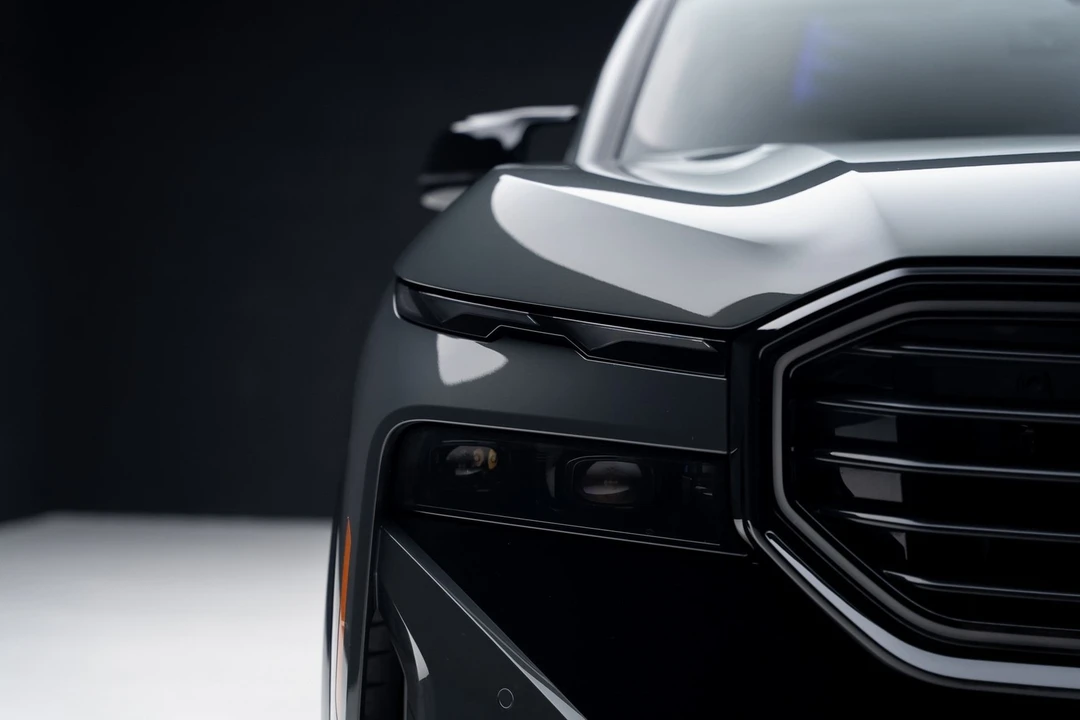 2023 BMW XM - Image 8 of 21
