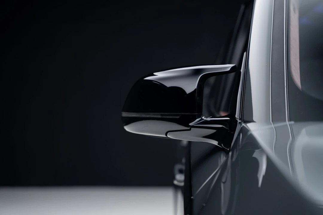2023 BMW XM - Image 14 of 21