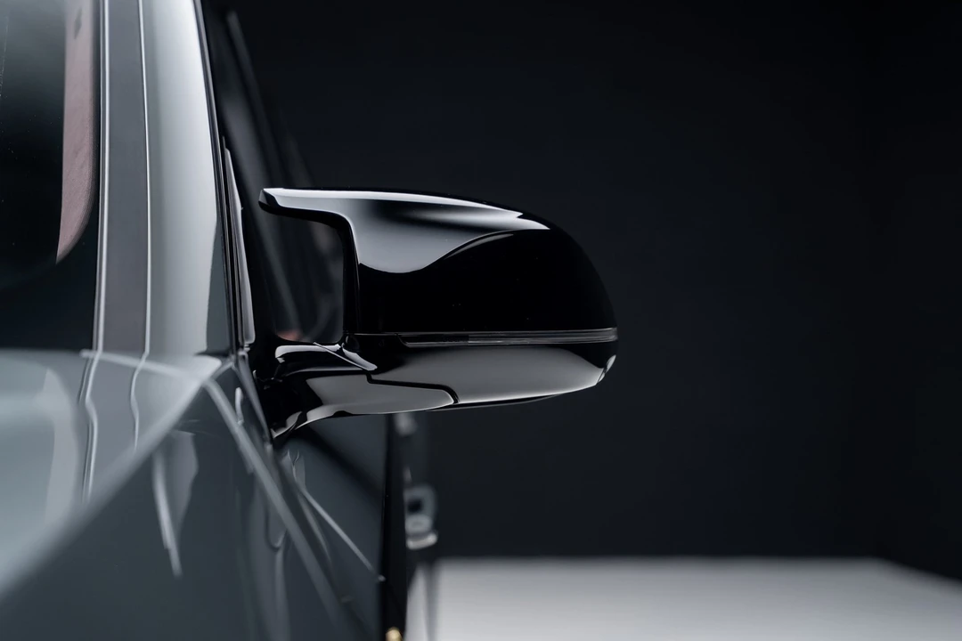 2023 BMW XM - Image 15 of 21