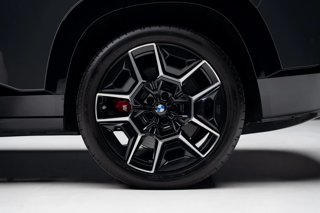 2023 BMW XM - Image 21 of 21
