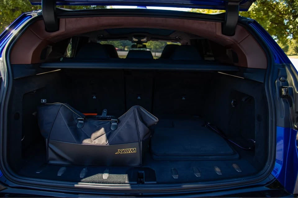 2023 BMW XM - Image 6 of 14