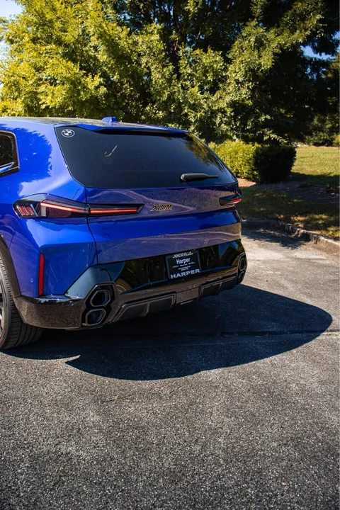 2023 BMW XM - Image 5 of 14