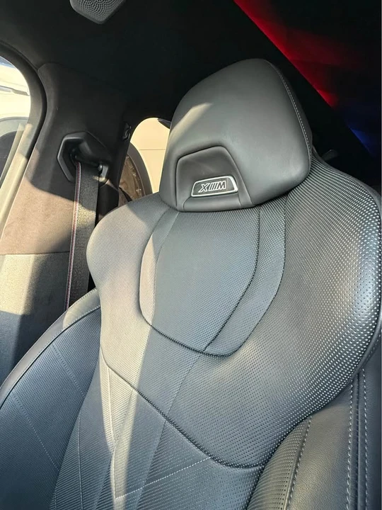 2023 BMW XM - Image 12 of 19