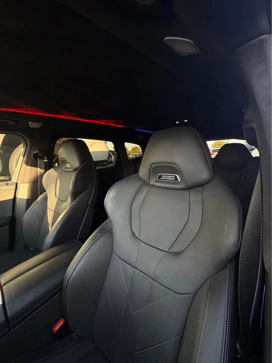 2023 BMW XM - Image 16 of 19