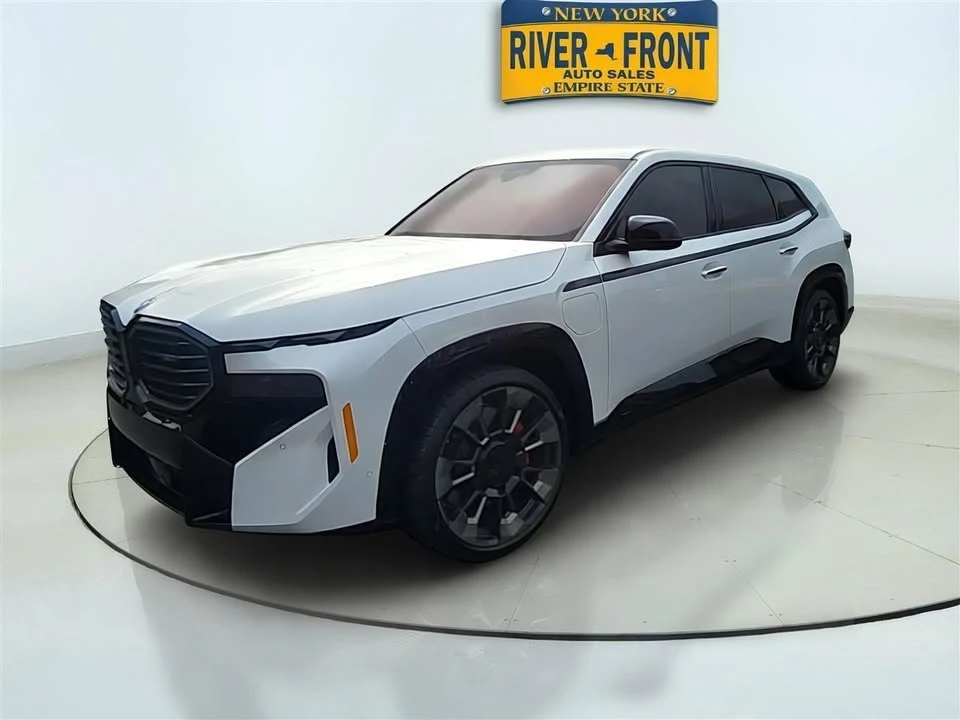 2023 BMW XM - Image 3 of 20