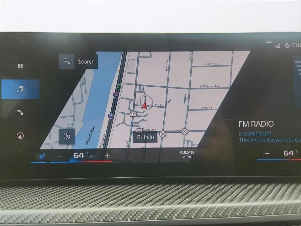 2023 BMW XM - Image 14 of 20