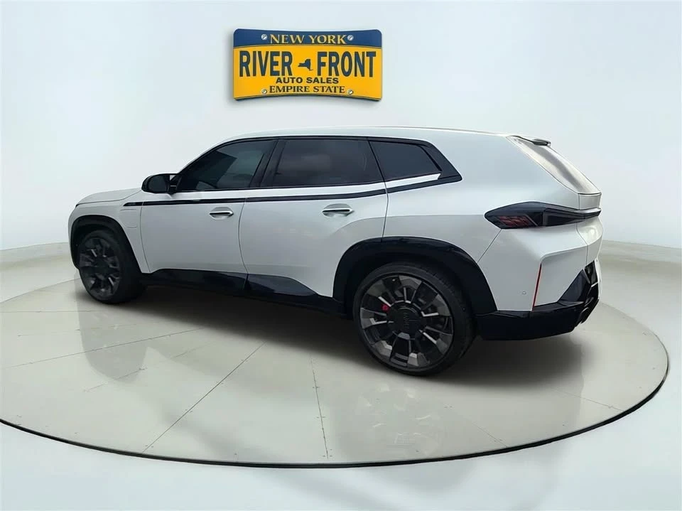 2023 BMW XM - Image 5 of 20