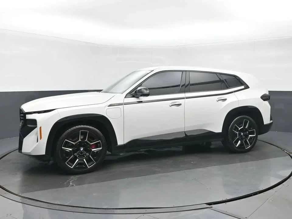 2023 BMW XM - Image 6 of 20