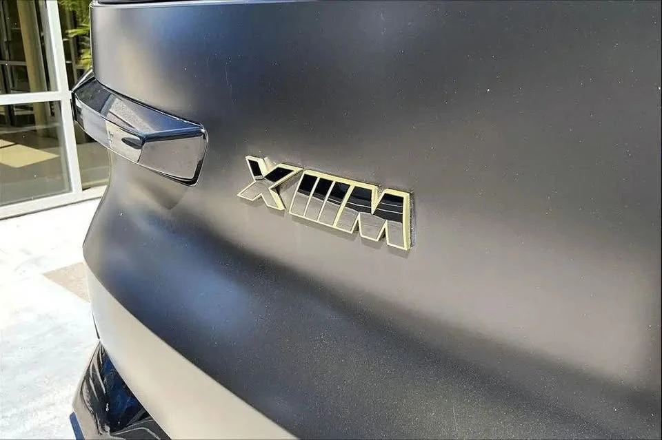2023 BMW XM - Image 7 of 19