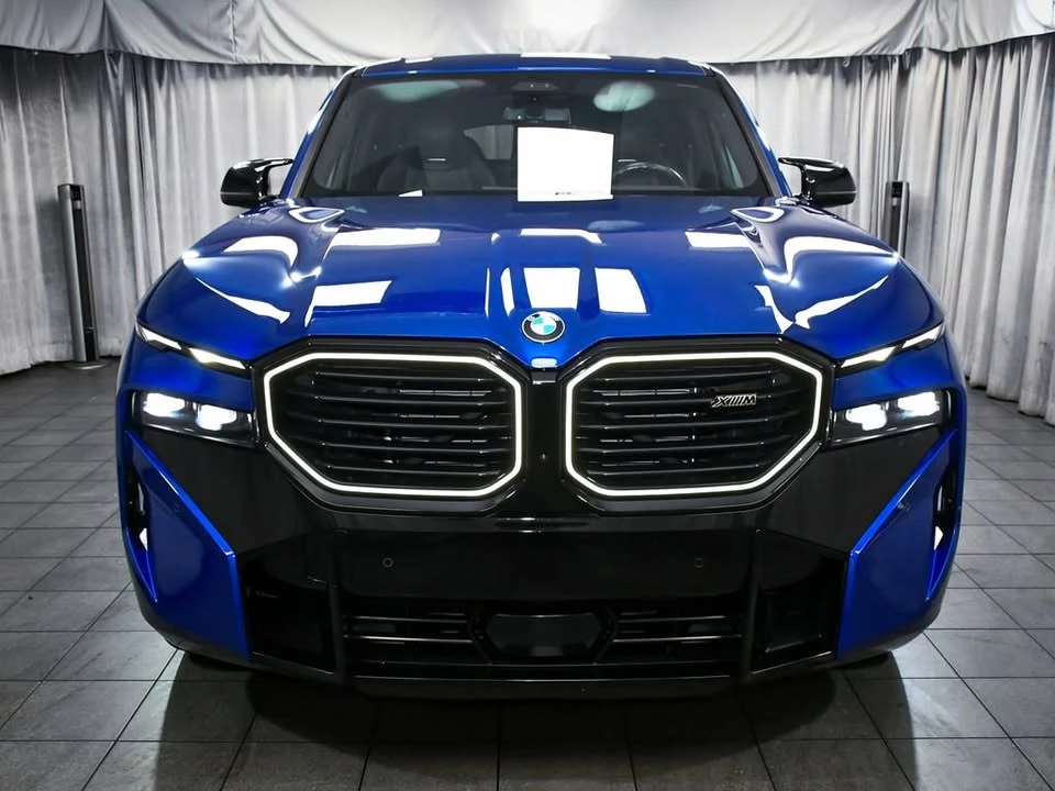 2023 BMW XM - Image 2 of 20