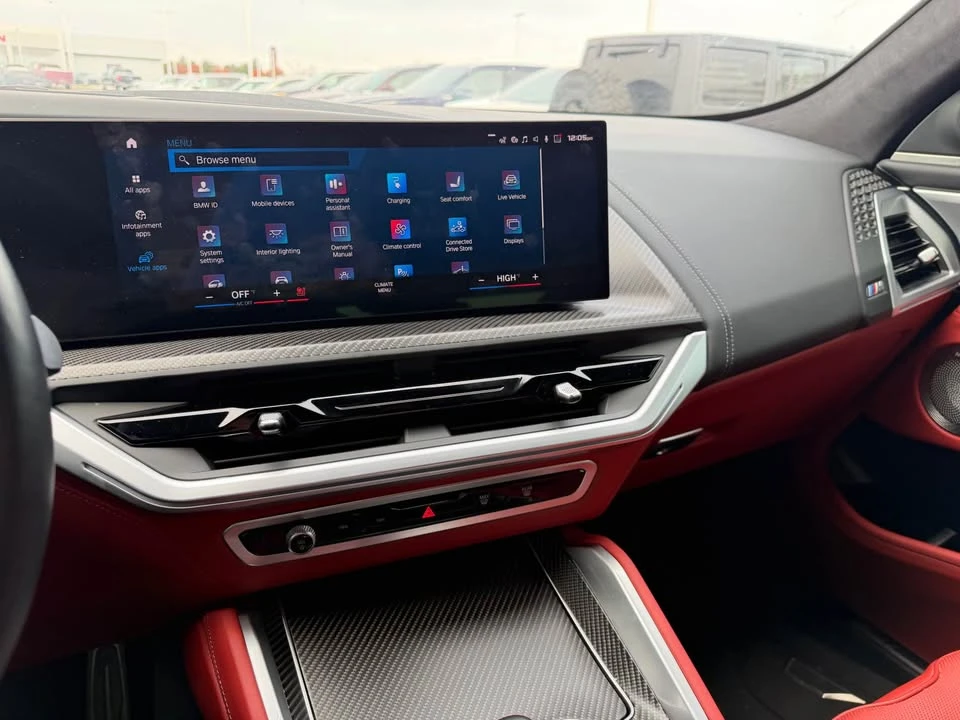 2023 BMW XM - Image 11 of 20
