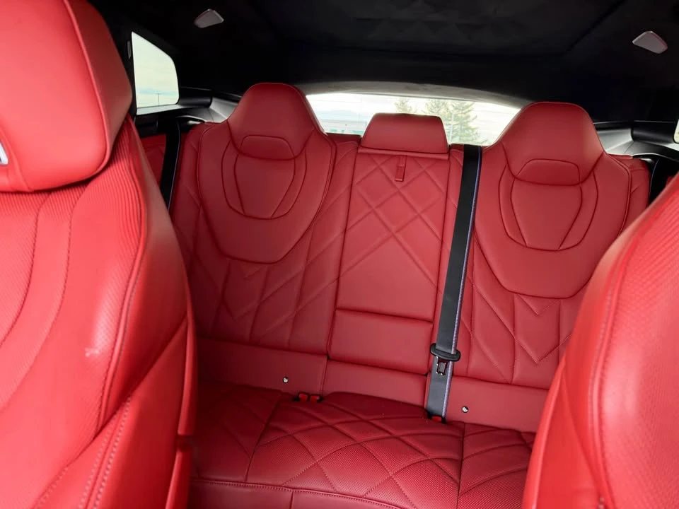 2023 BMW XM - Image 12 of 20