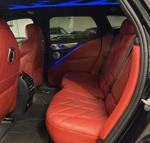 2023 BMW XM - Image 5 of 6