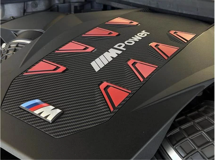 2023 BMW XM - Image 17 of 19
