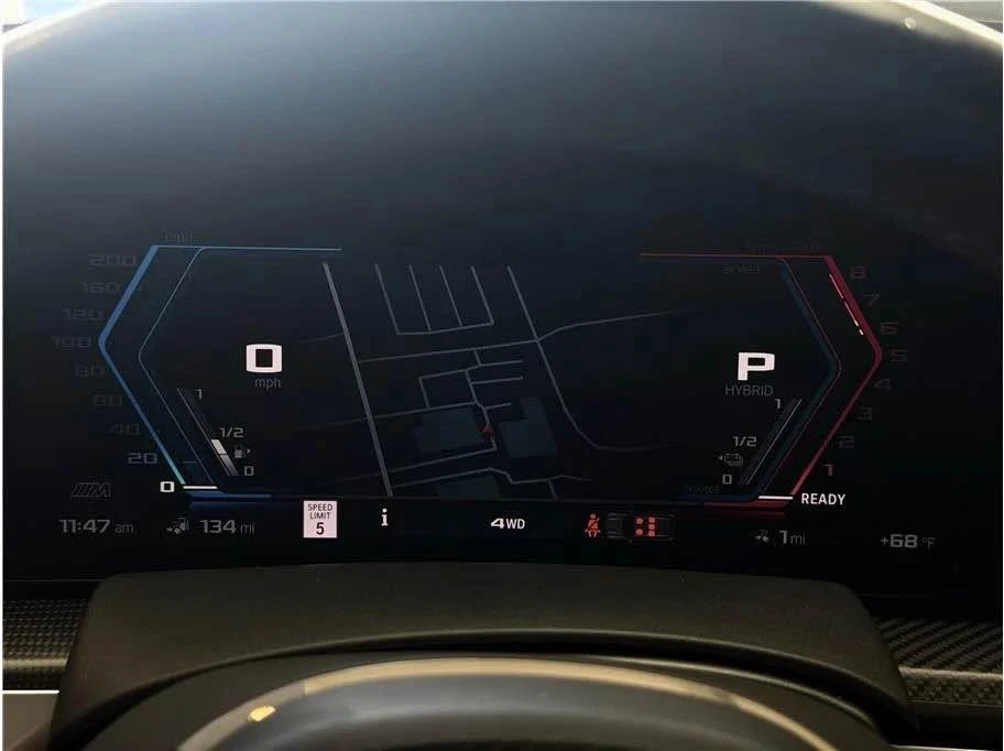 2023 BMW XM - Image 9 of 19