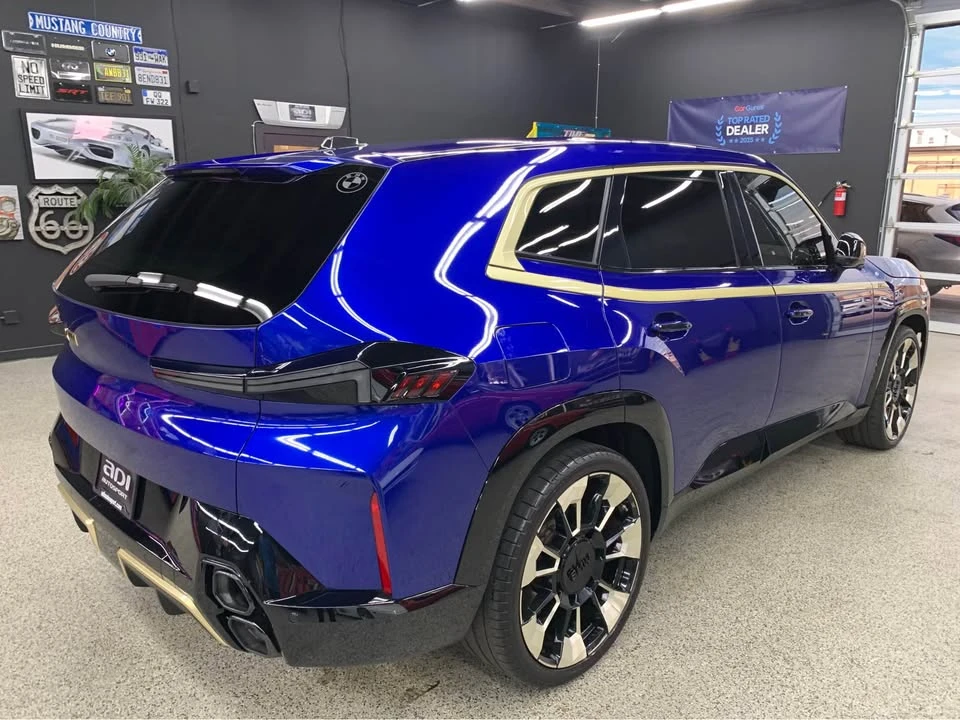 2023 BMW XM - Image 6 of 19