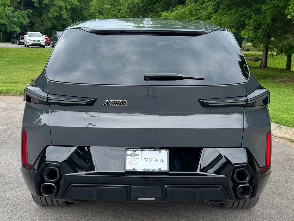 2023 BMW XM - Image 5 of 12