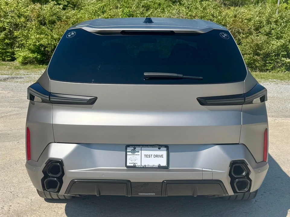 2023 BMW XM - Image 6 of 21