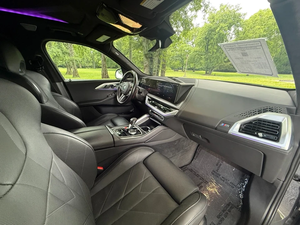 2023 BMW XM - Image 21 of 21