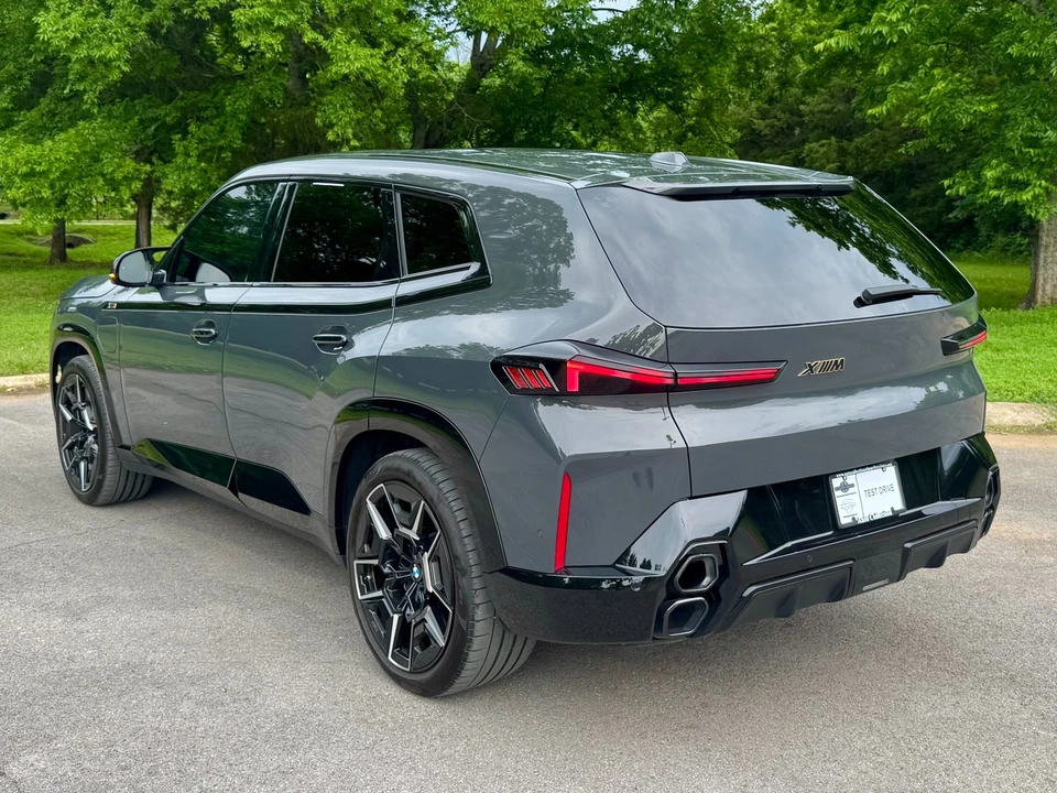2023 BMW XM - Image 4 of 12