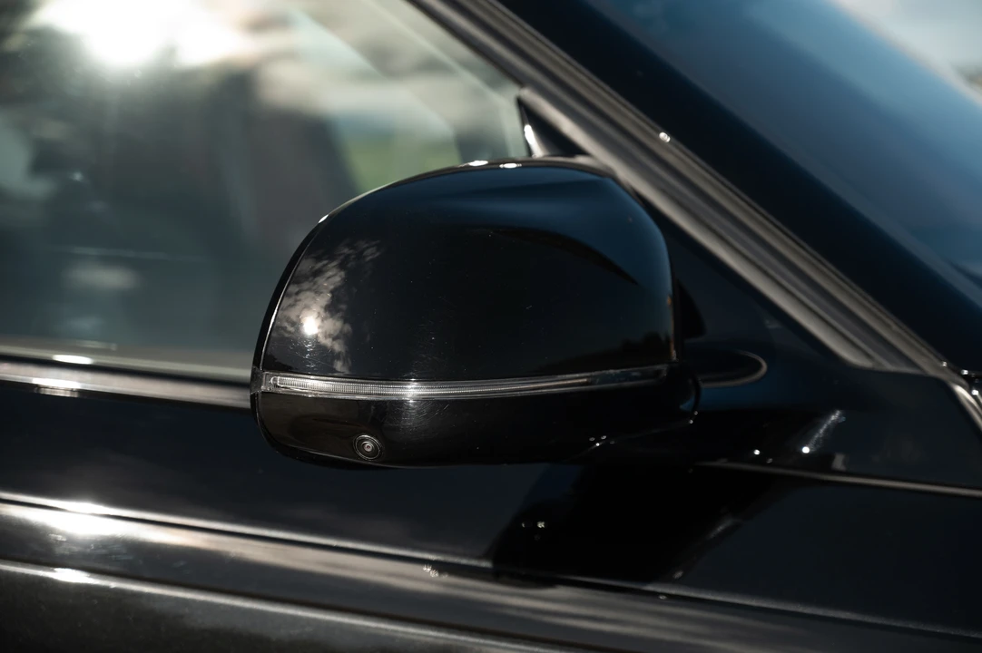 2023 BMW XM - Image 23 of 31